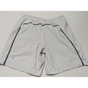 Lululemon Shorts 8.5" Inseam Mens Small Gray Pace Breaker Lined Running Gym